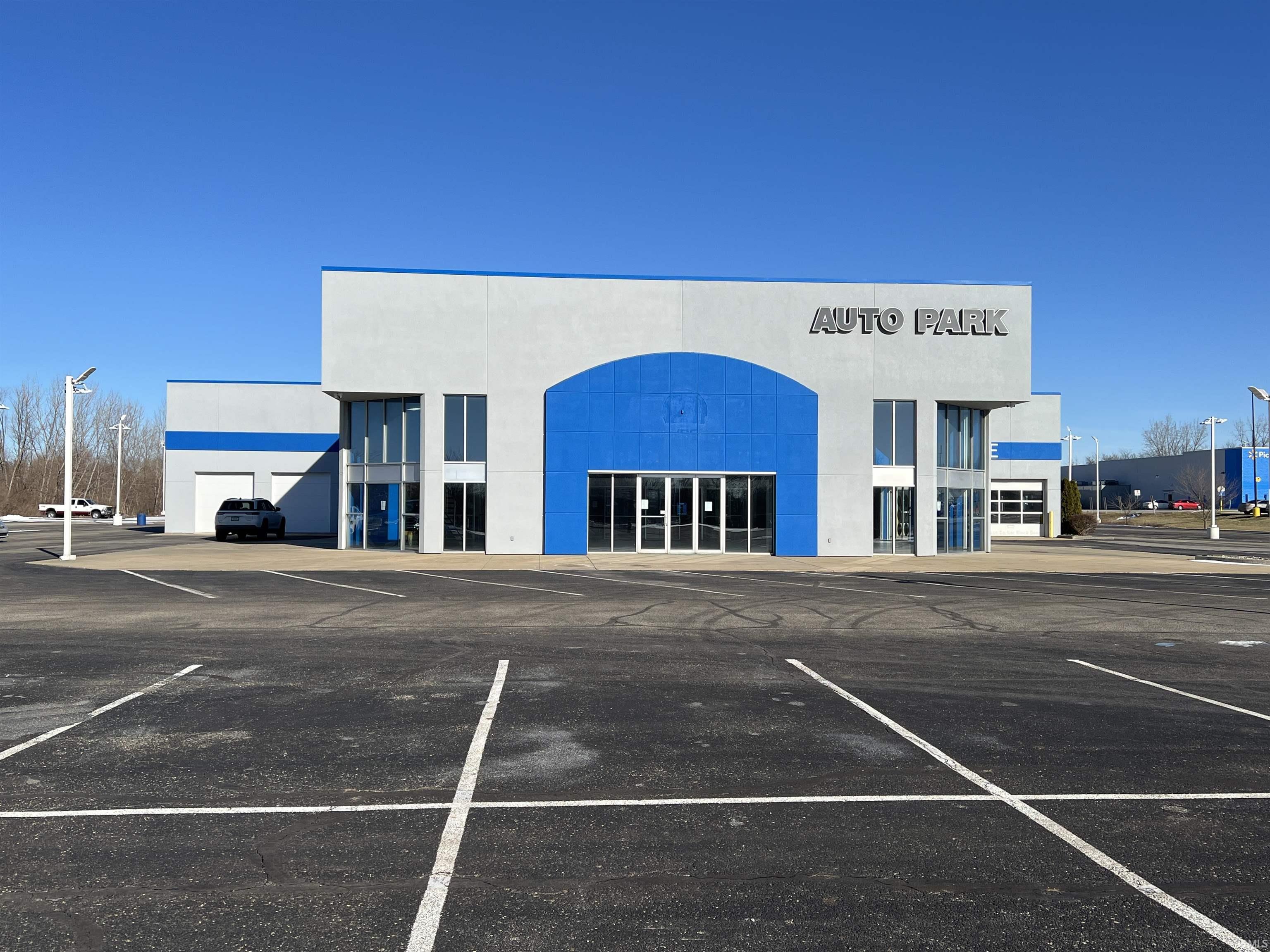 2303 N Oak Drive Plymouth IN 46563