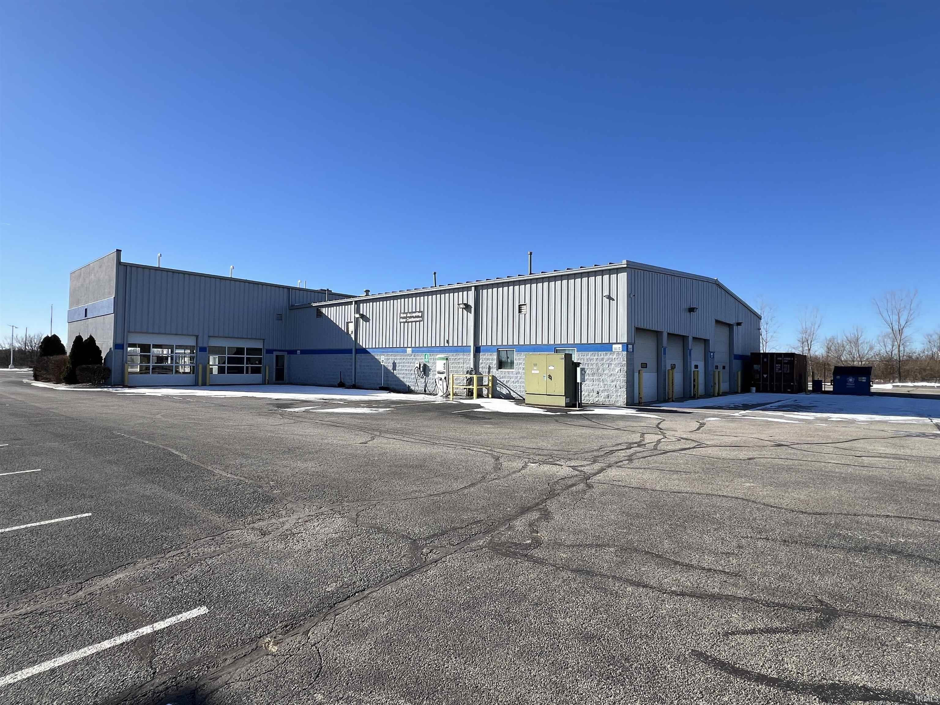 2303 N Oak Drive Plymouth IN 46563