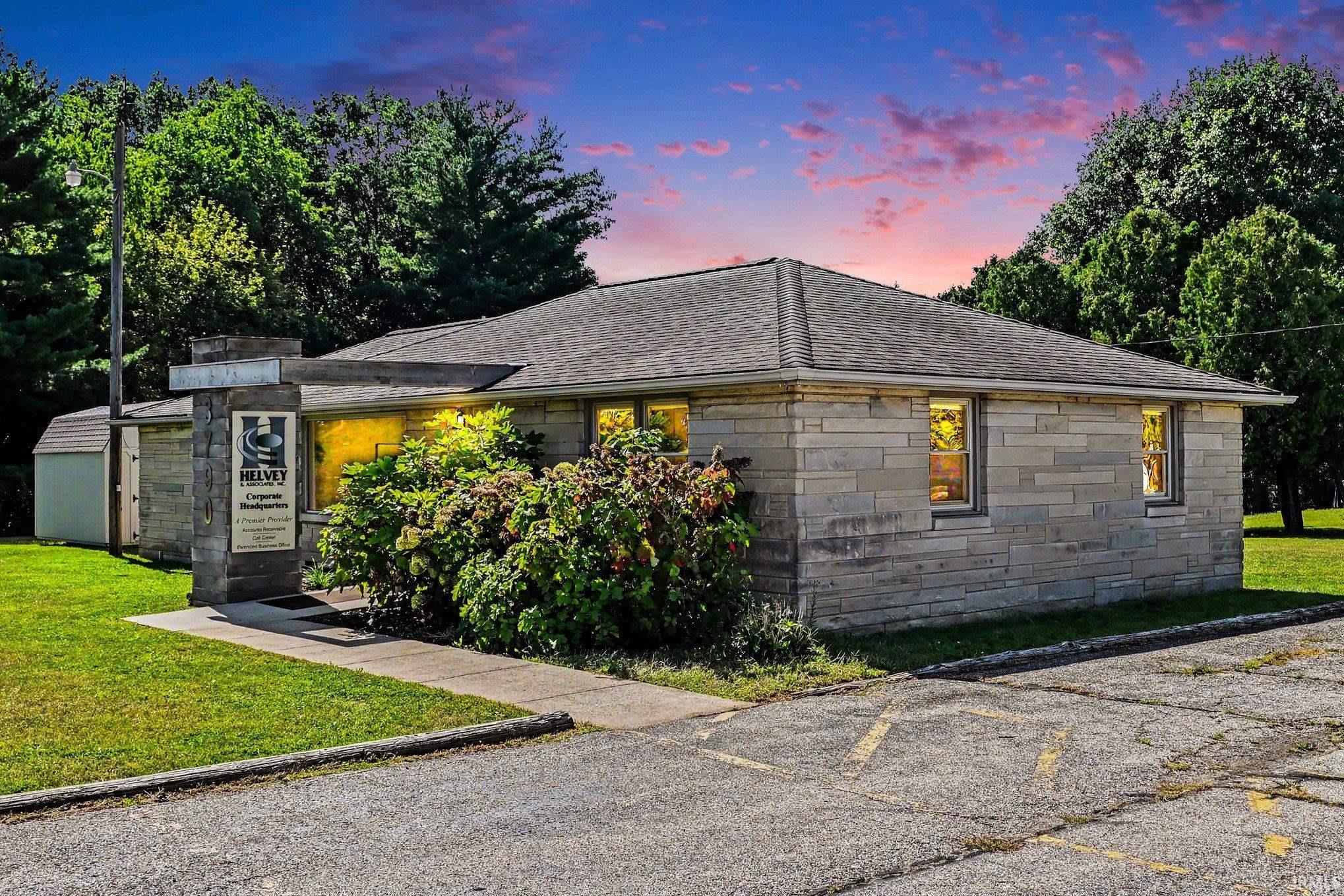 3790 E Lake City Highway Warsaw IN 46580