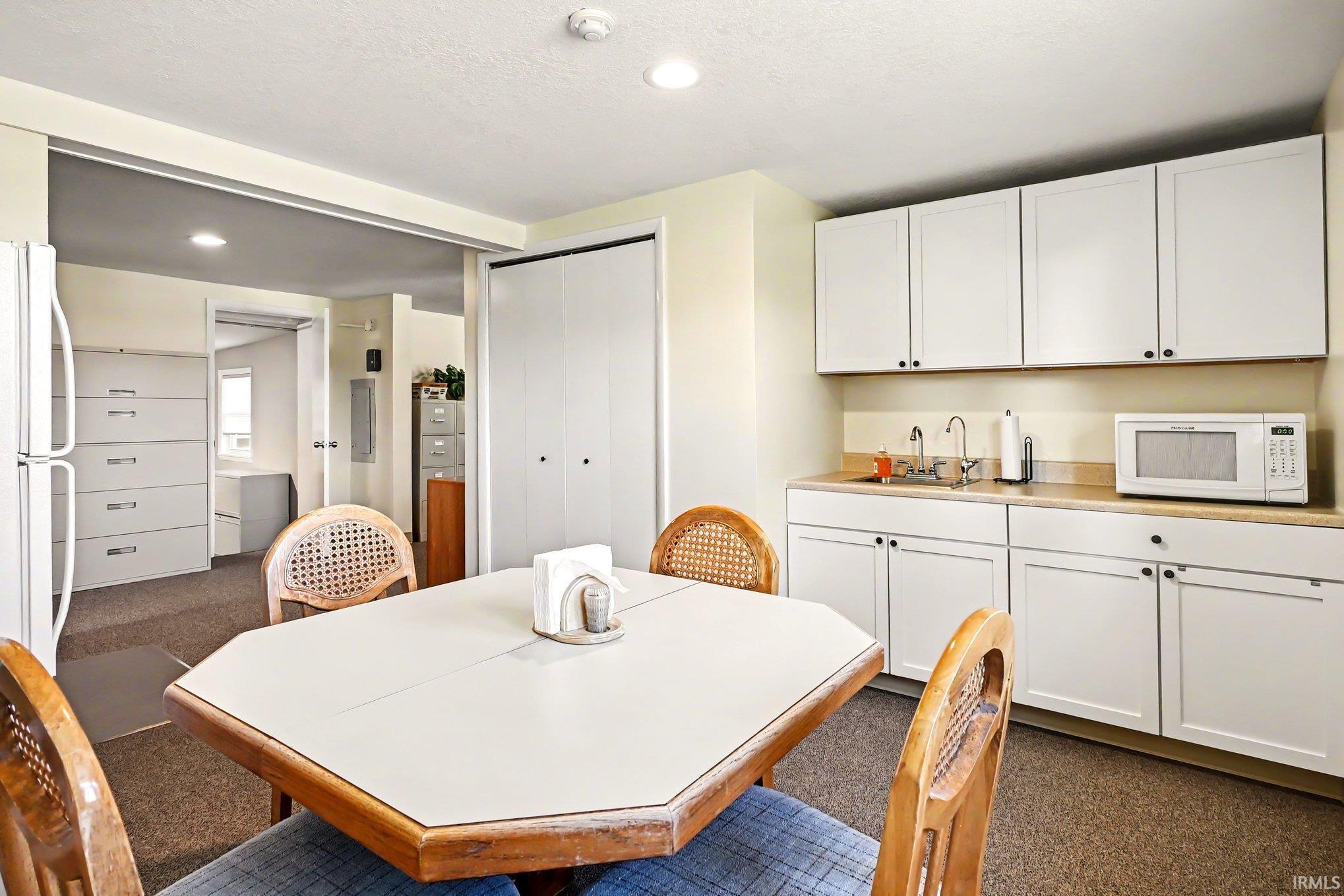 3790 E Lake City Highway Warsaw IN 46580