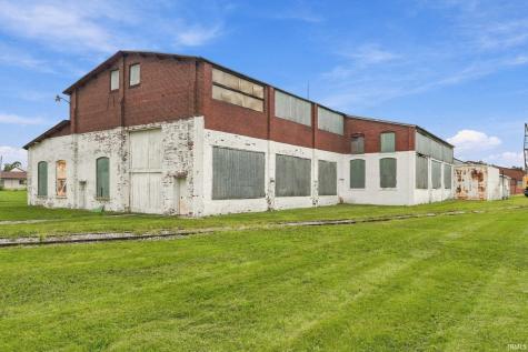 1244 E Market Street Huntington IN 46750