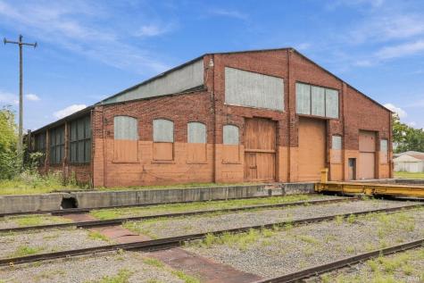 1244 E Market Street Huntington IN 46750