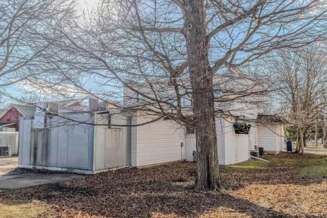 407 Third Street Howe IN 46746