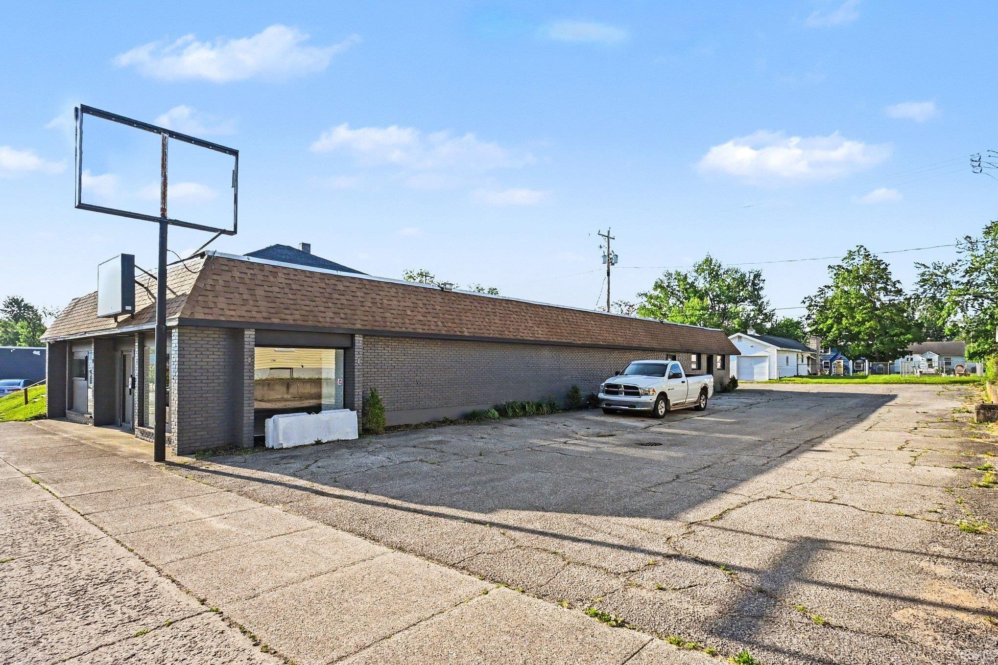 1428 E Calvert Street South Bend IN 46613