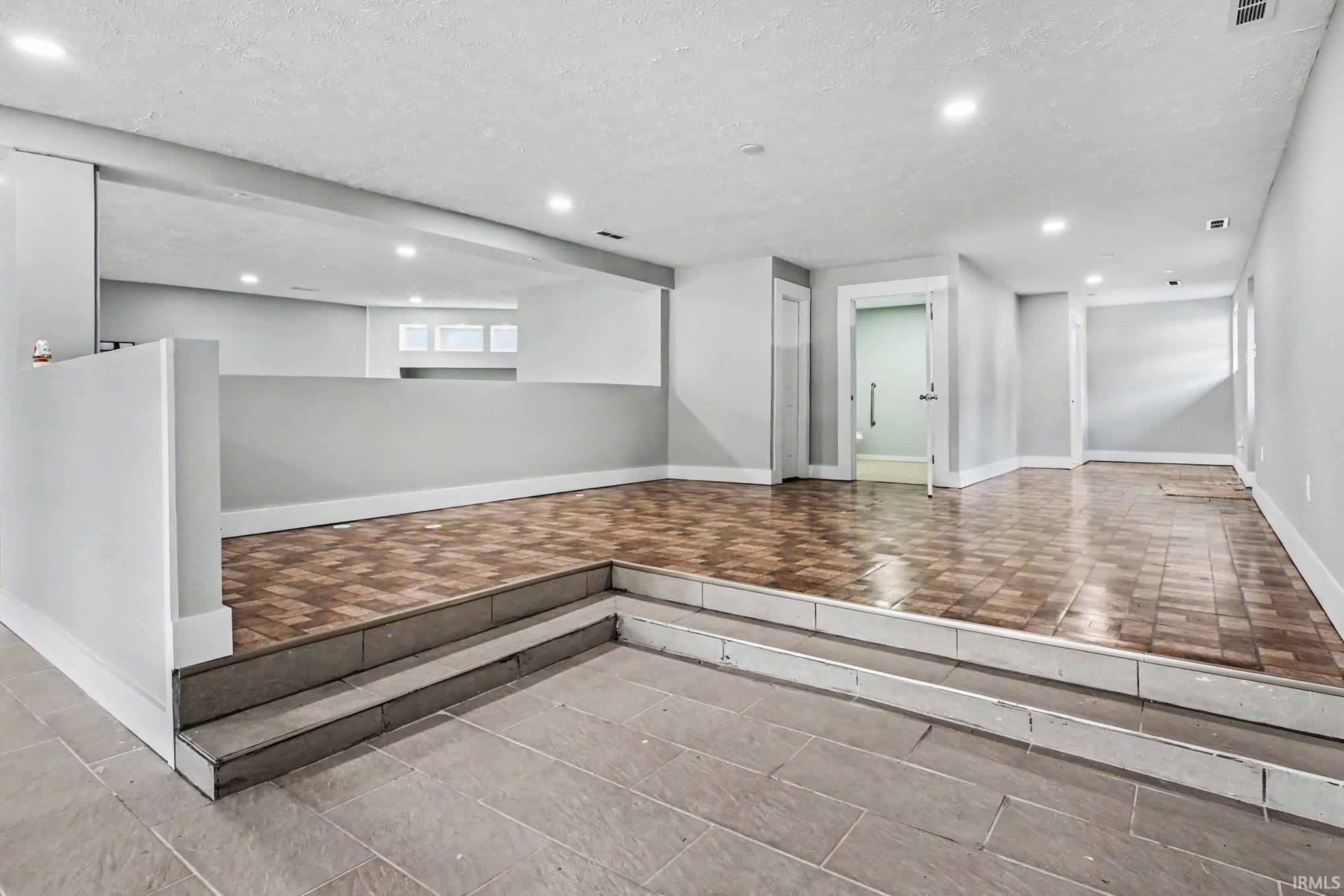 1428 E Calvert Street South Bend IN 46613