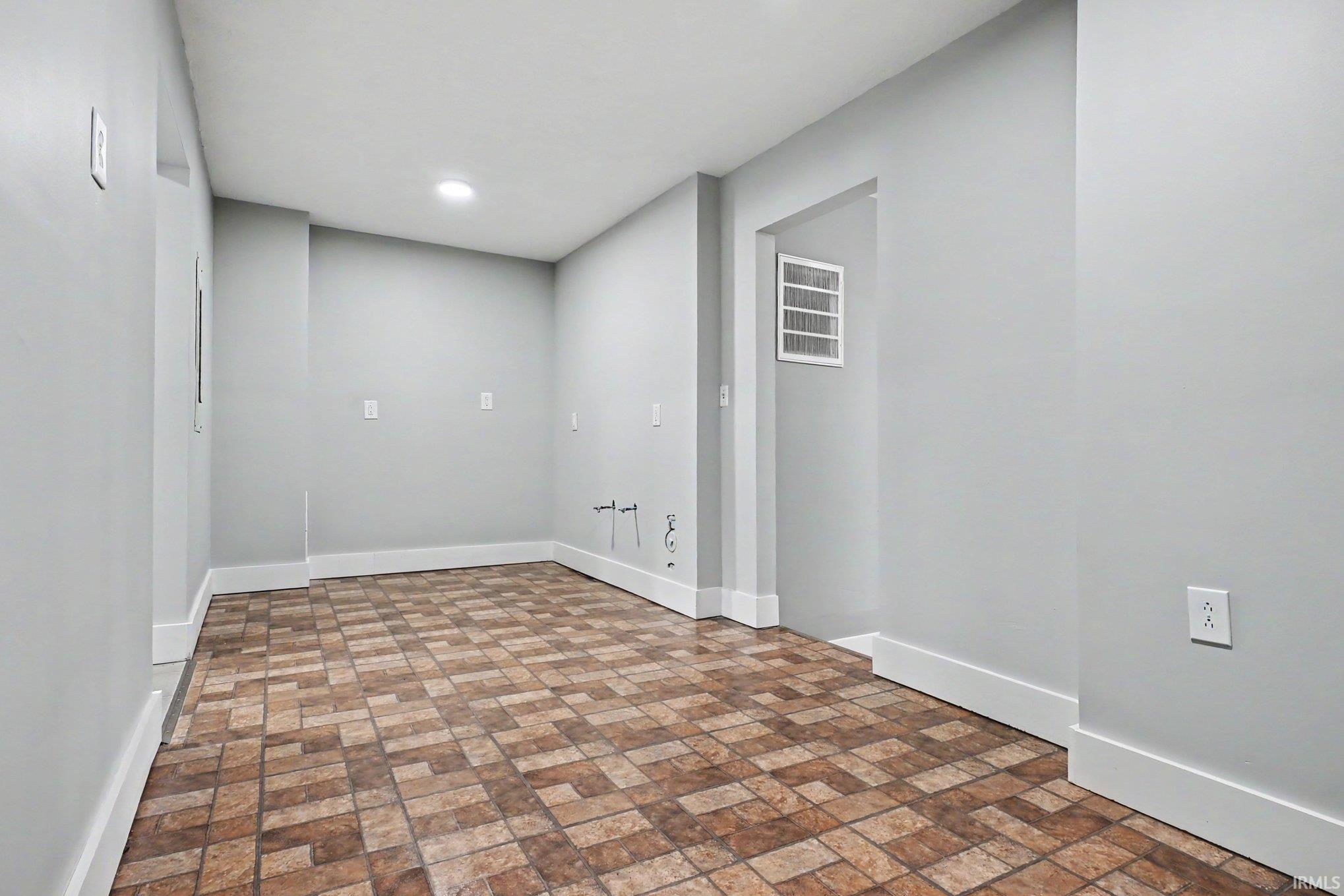 1428 E Calvert Street South Bend IN 46613