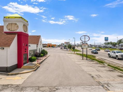 4711 E National Road Richmond IN 47374