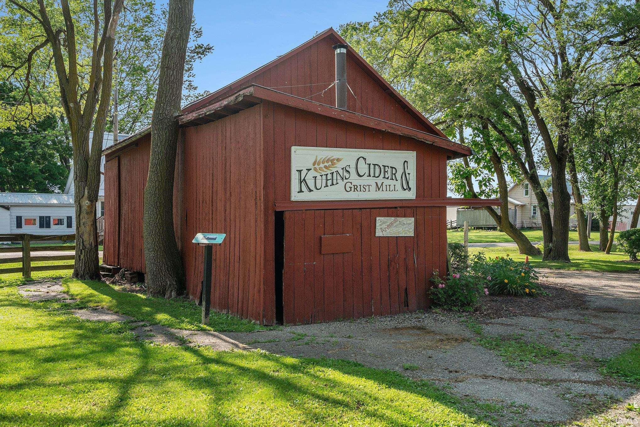 1600 W Market Street Nappanee IN 46550