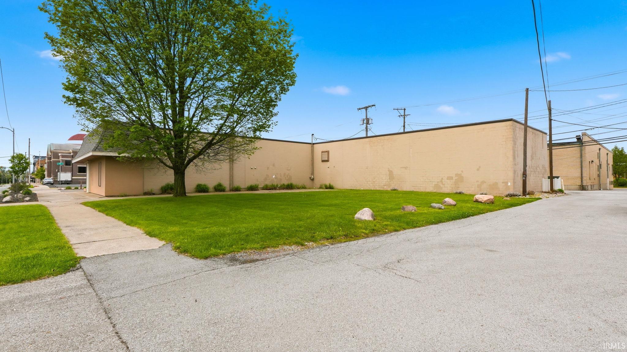 151 S High Street Warsaw IN 46580