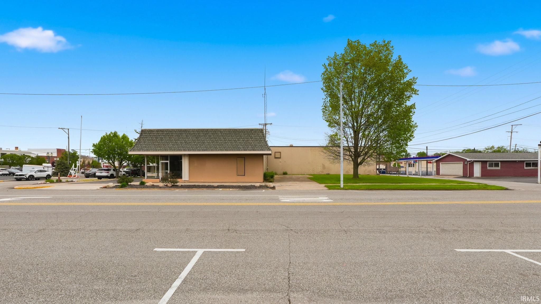151 S High Street Warsaw IN 46580