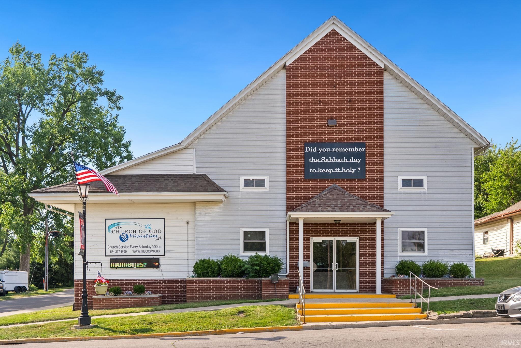 304 W Main Street Syracuse IN 46567