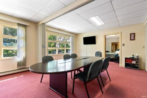 304 W Main Street Syracuse IN 46567
