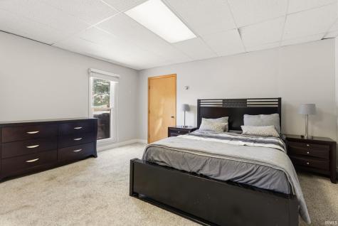 304 W Main Street Syracuse IN 46567