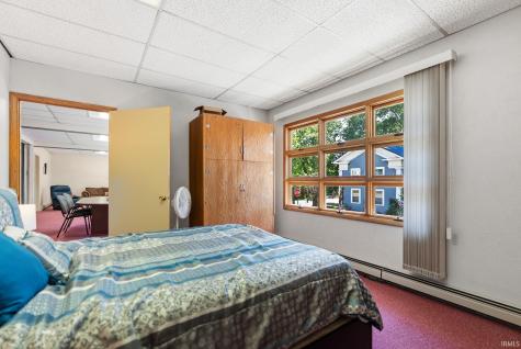 304 W Main Street Syracuse IN 46567