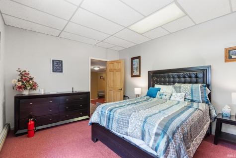 304 W Main Street Syracuse IN 46567