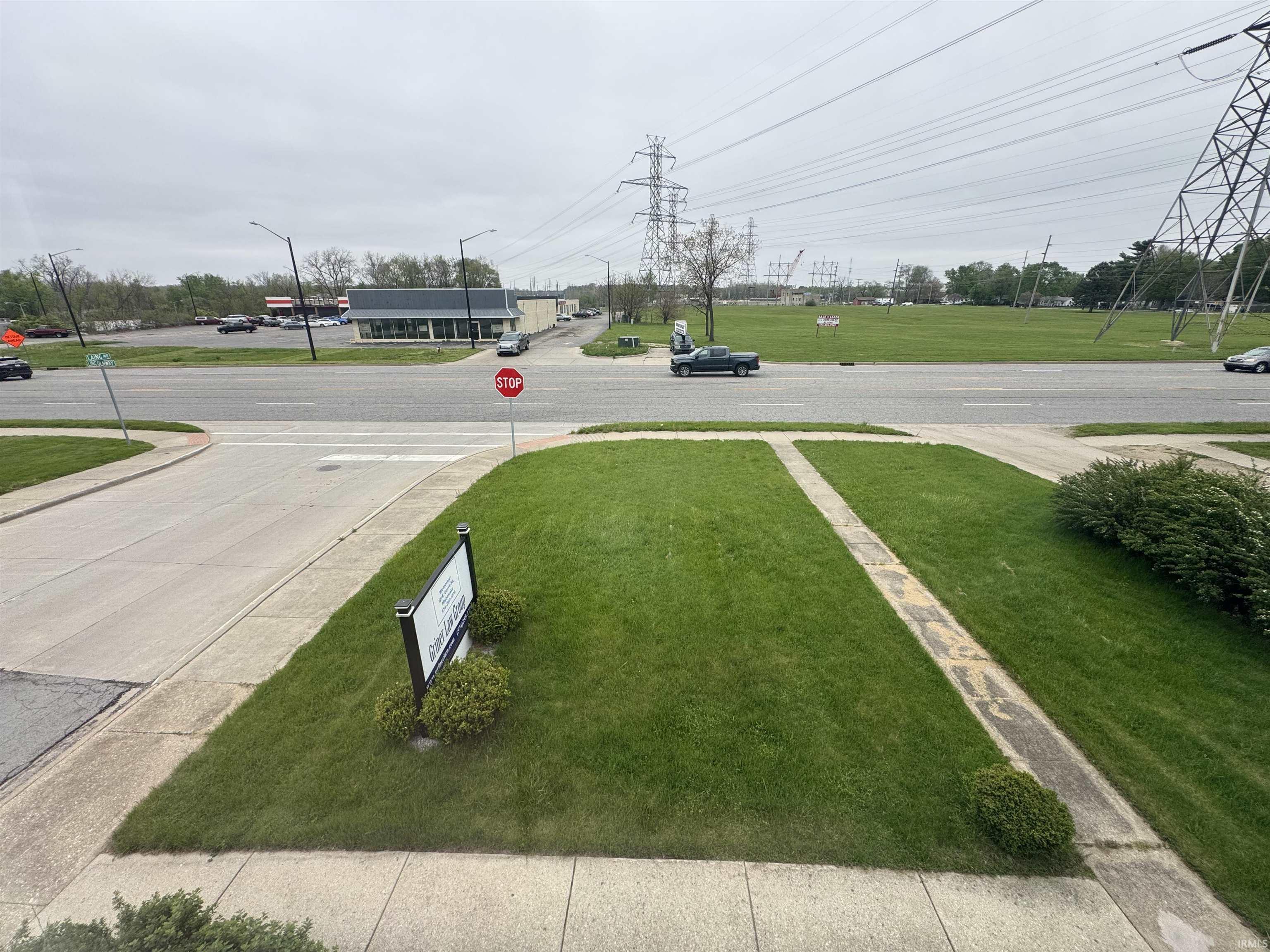2827 Lincolnway Street Mishawaka IN 46544