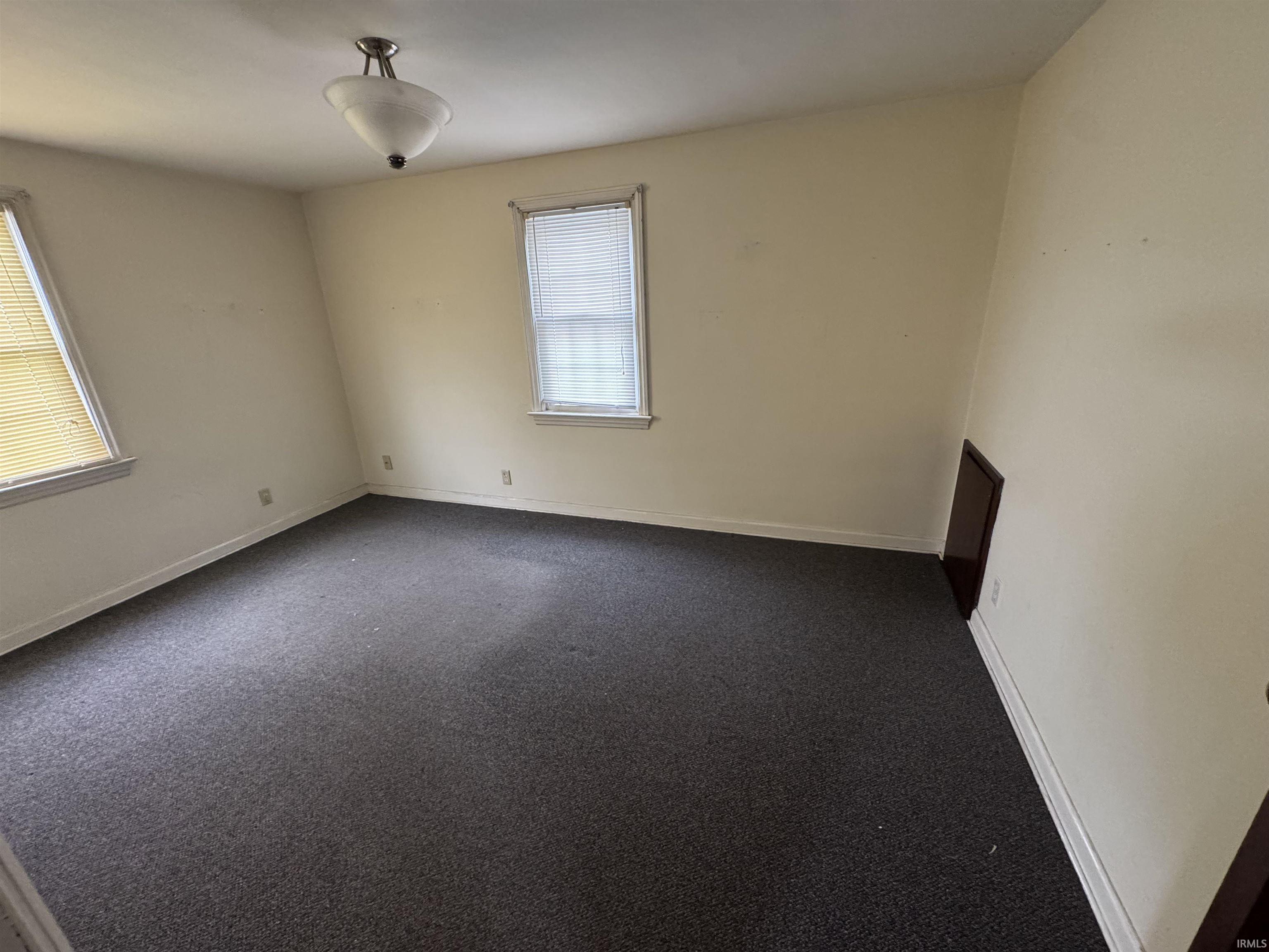 2827 Lincolnway Street Mishawaka IN 46544