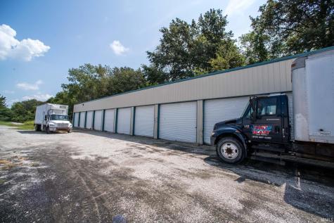 7362 N Russell Drive Bicknell IN 47512