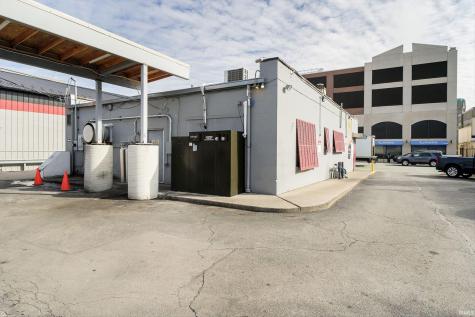 822 N Illinois Street Indianapolis IN 46204