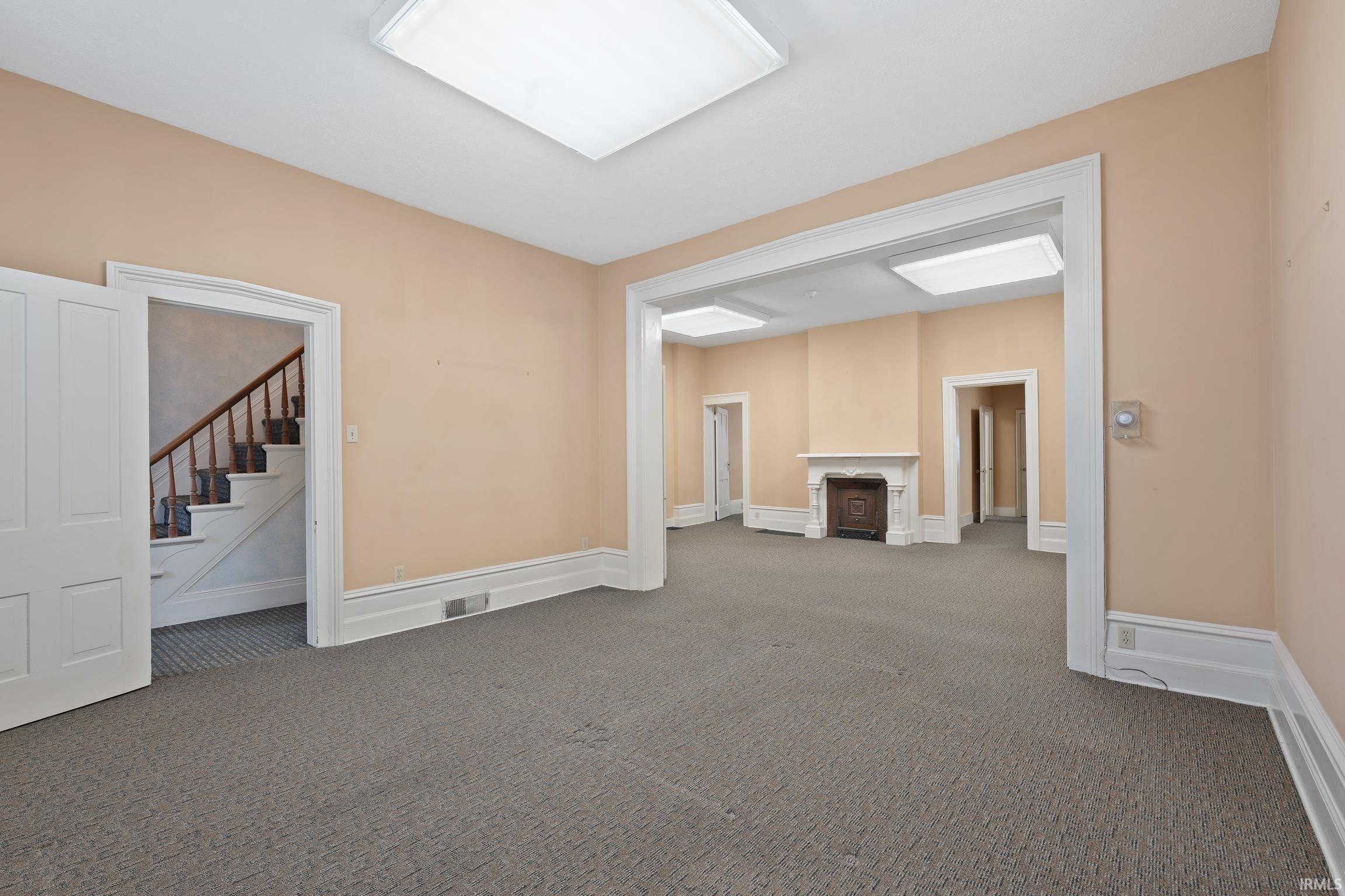 1015 E Center Street Warsaw IN 46580