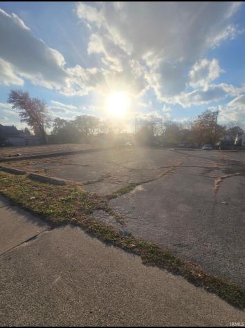 2924 S Calhoun Street Fort Wayne IN 46807