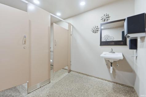 202 W Whitley Street Churubusco IN 46723