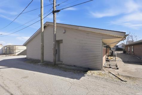 202 W Whitley Street Churubusco IN 46723
