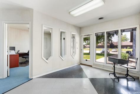 3524 Stellhorn Road Fort Wayne IN 46815