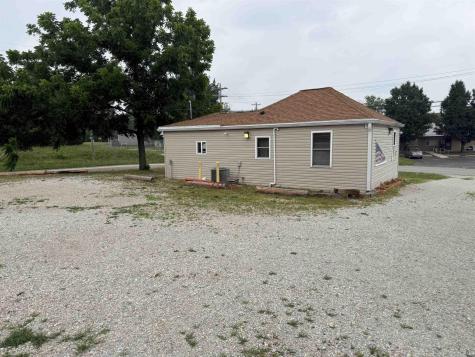 119 W Indiana Avenue Eaton IN 47338