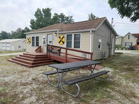 119 W Indiana Avenue Eaton IN 47338