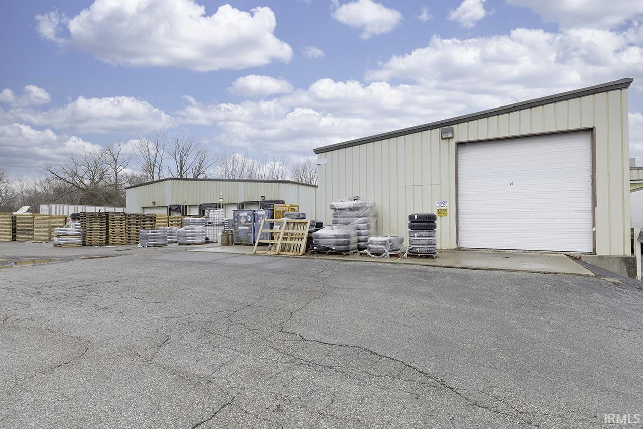 1655 E 12th Street Mishawaka IN 46544