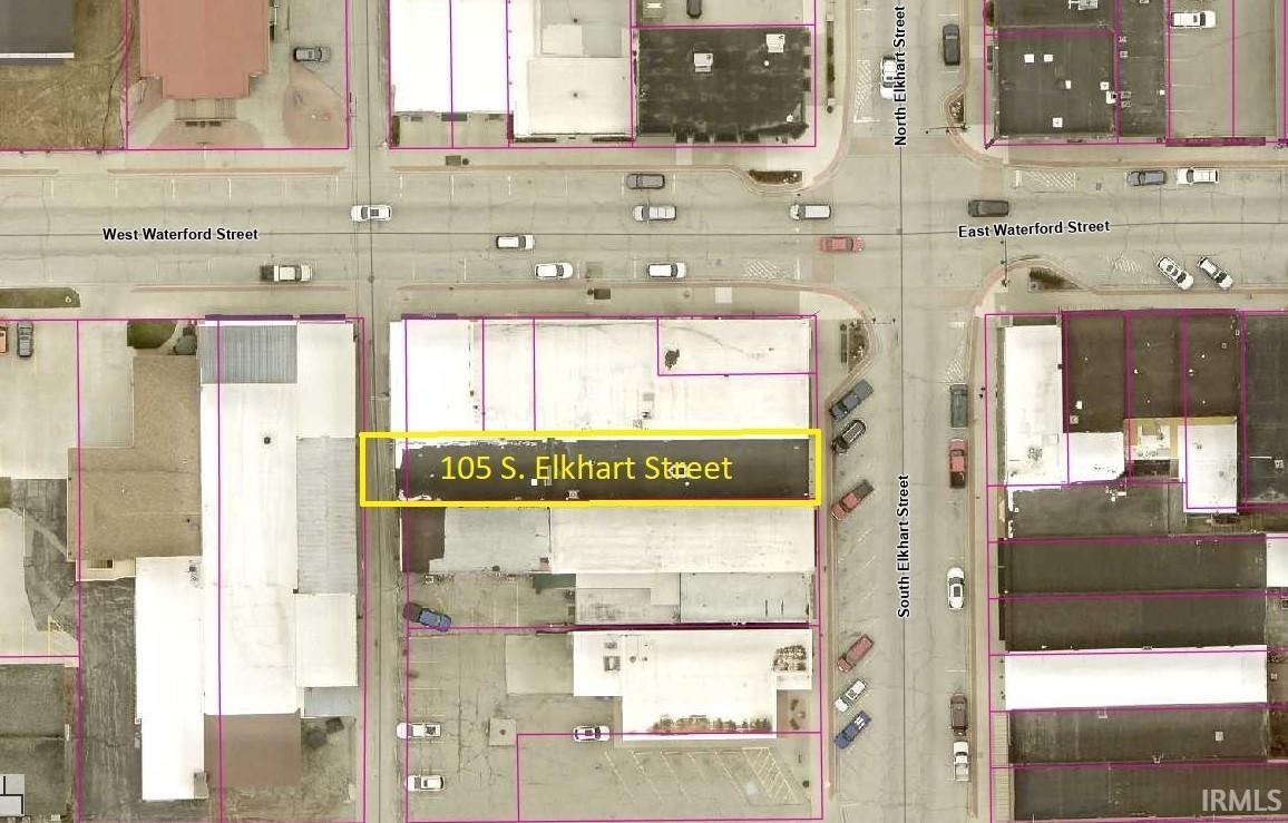 105 S Elkhart Street Wakarusa IN 46573