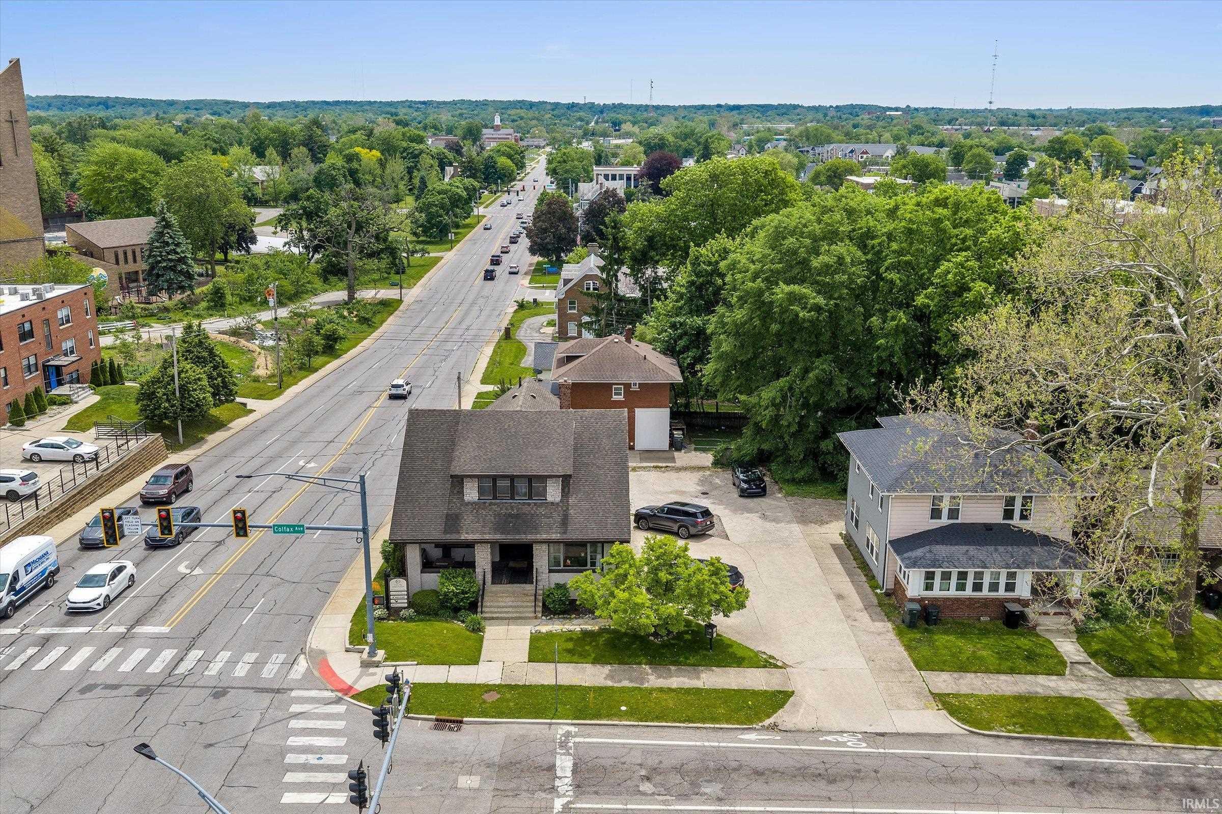 1028 & 1022 E Colfax Avenue South Bend IN 46617