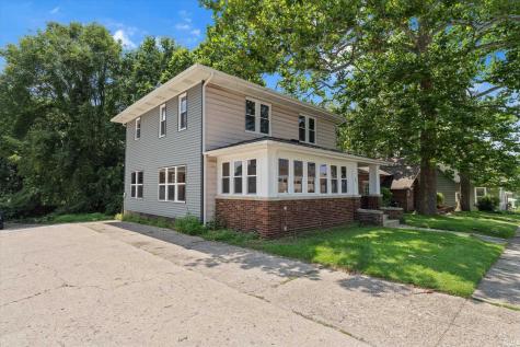 1028 & 1022 E Colfax Avenue South Bend IN 46617