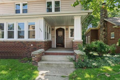1028 & 1022 E Colfax Avenue South Bend IN 46617
