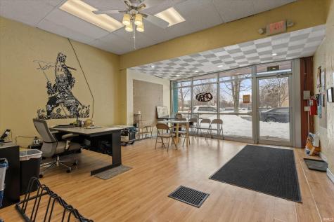 1518 Mishawaka Avenue South Bend IN 46615