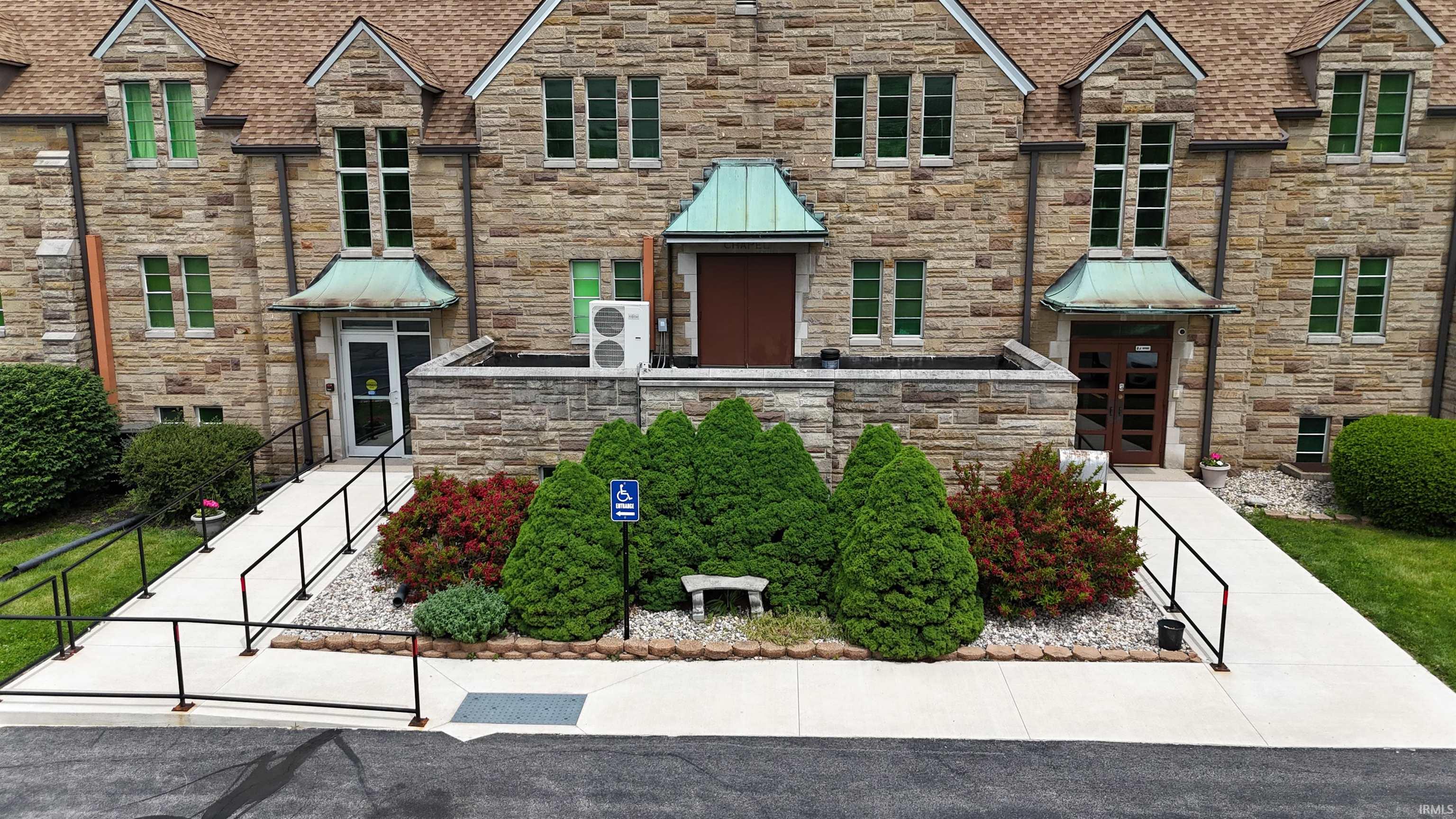 832 E Center Street Warsaw IN 46580