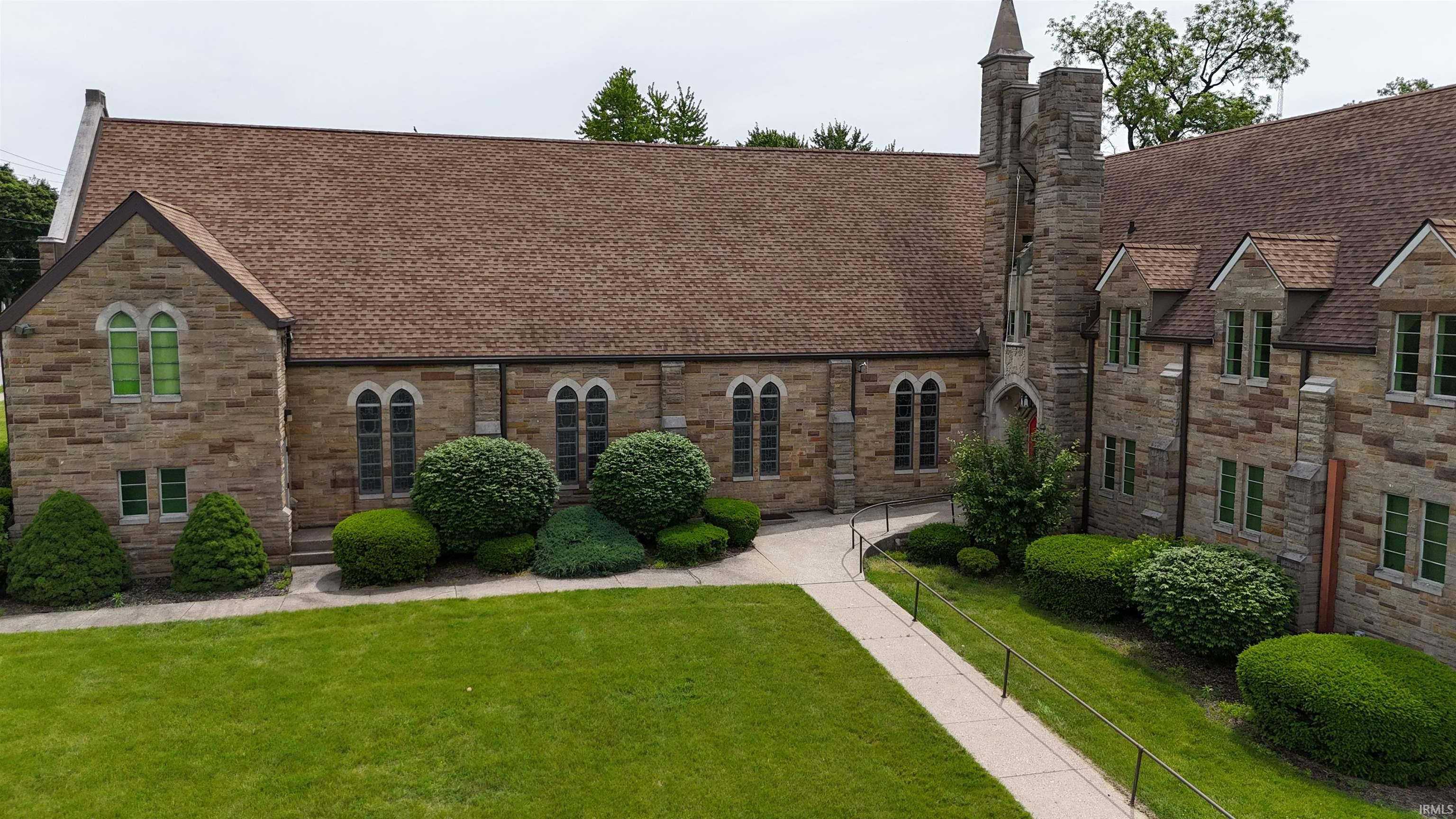 832 E Center Street Warsaw IN 46580