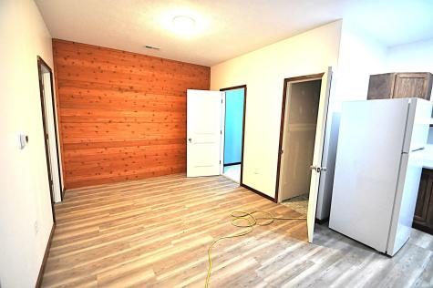 714 Roosevelt Road Walkerton IN 46574