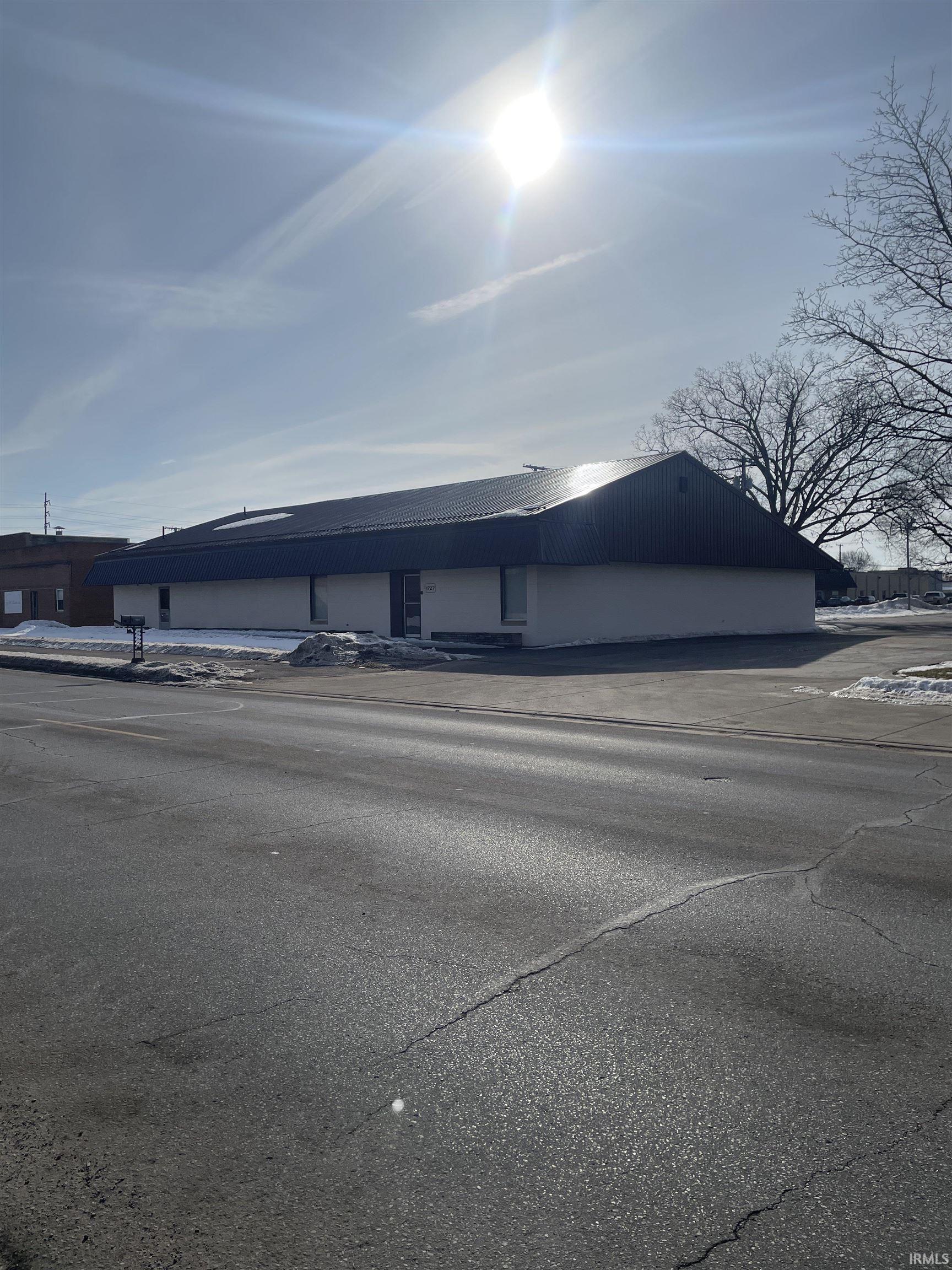 1727 W Lusher Street Elkhart IN 46517
