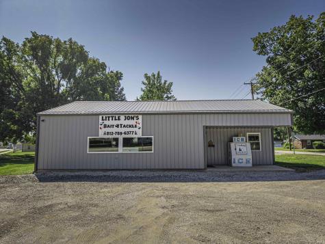 711 N Seventh Street Petersburg IN 47567