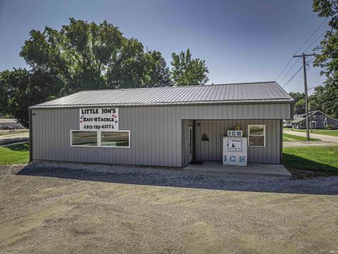 711 N Seventh Street Petersburg IN 47567