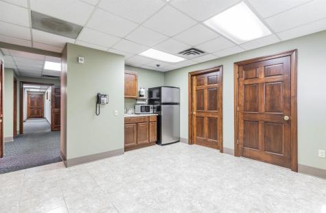 2610 S Green River Road Evansville IN 47715