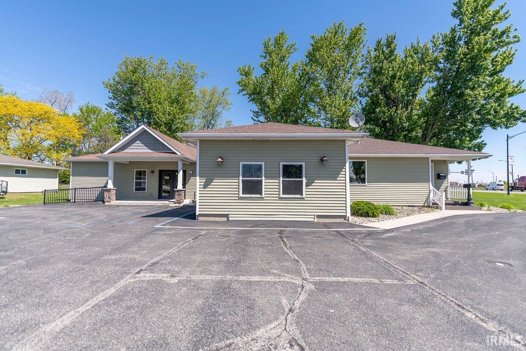 102 N Park Drive Columbia City IN 46725