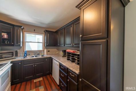 102 N Park Drive Columbia City IN 46725
