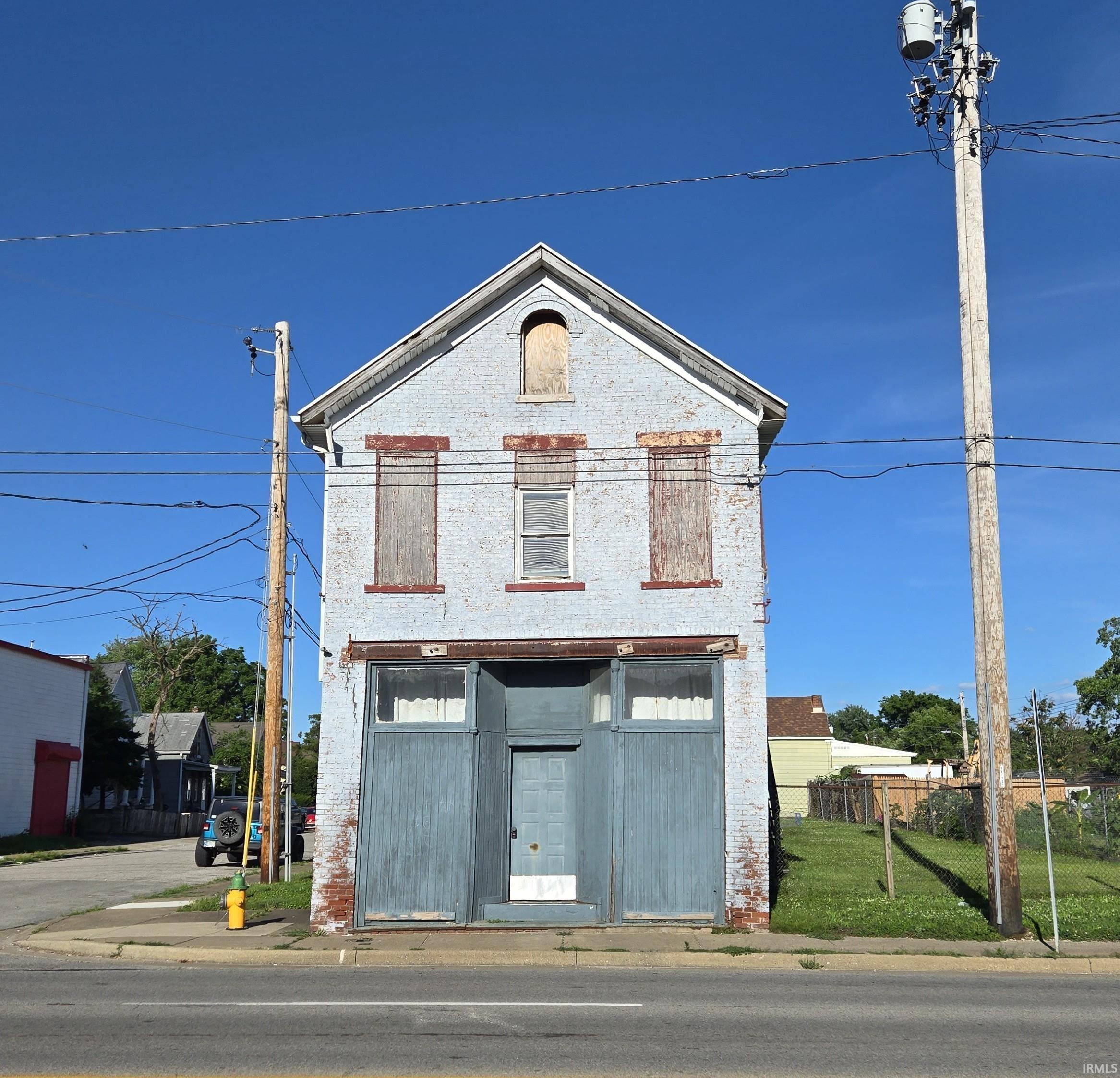 1043 N Fulton Avenue Evansville IN 47710