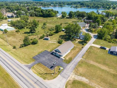 15 Lane 330 Big Otter Lake Fremont IN 46737