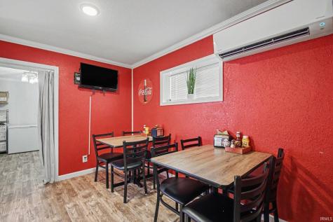 417 S Huntington Street Syracuse IN 46567