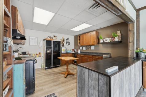 418 Defiance Street Howe IN 46746