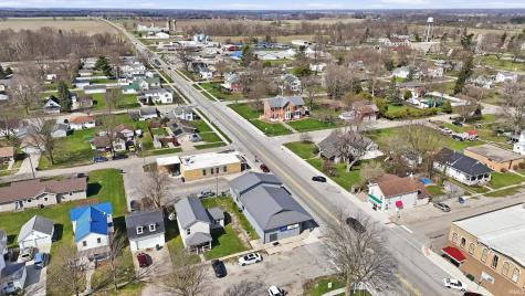 418 Defiance Street Howe IN 46746